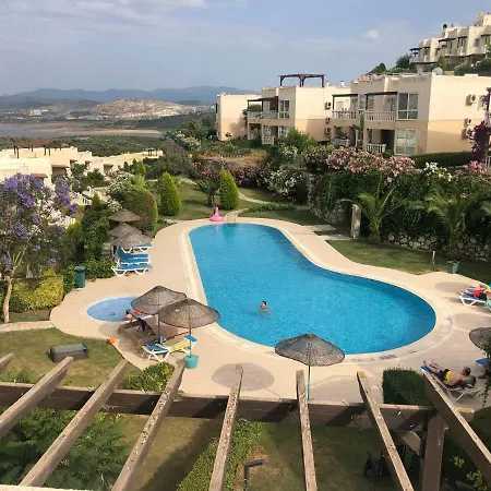 Turquoise Holiday Homes Daire *